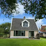 Recreatiepark Wiringherlant Hotel