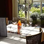 Hotel Recreatiepark Wiringherlant 3*