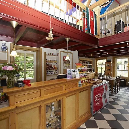 Recreatiepark Wiringherlant Hotel