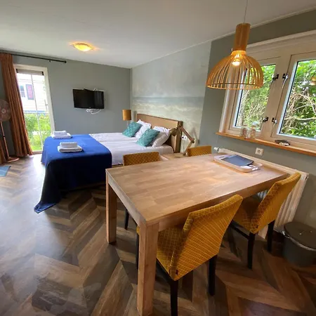 Recreatiepark Wiringherlant 3*