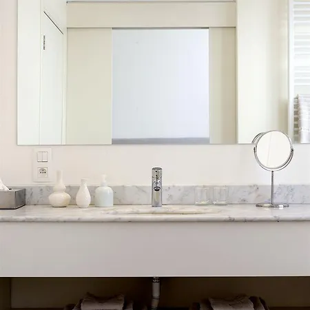 Hotel Recreatiepark Wiringherlant 3*